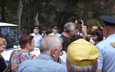 В Крыму разогнали митинг обманутых оккупантами людей: опубликовано видео