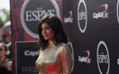 "Королева Instagram" Кайлі Дженнер вразила фанатів відвертим фото