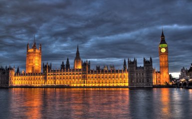 парламент Британии