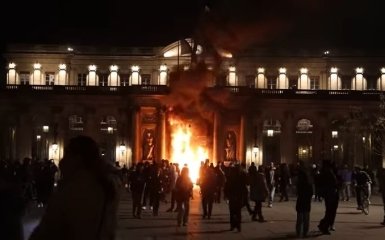 Во Франции более миллиона человек вышли на протесты против пенсионной реформы