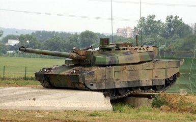Франція думає над відправленням в Україну танків Leclerc — Politico