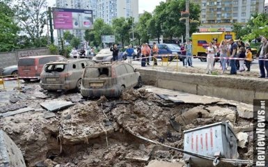 Прорив труби у Києві: з'явилося відео моменту аварії