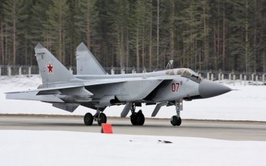 На військовому аеродромі у Білорусі спалахнув літак армії РФ