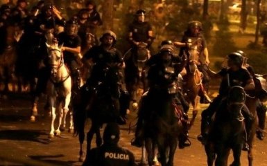 "Майдан" в Южной Америке: протестующие захватили парламент, появились видео