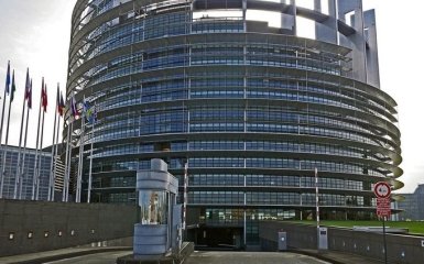 Рада ЄС збирається на екстрене засідання - що відомо