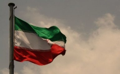 Сотни иранцев погибли от "самолечения" коронавируса - AP
