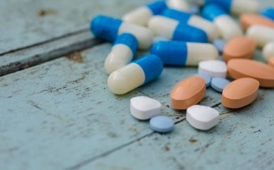 Стало відомо, коли в усіх регіонах України з'являться ліки від Covid-19