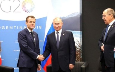 Макрон экстренно обратился к Путину из-за Украины