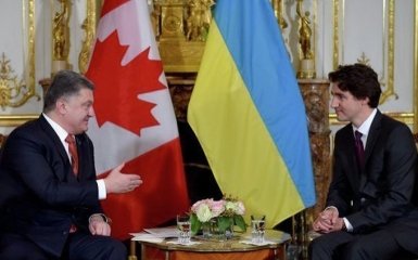 Порошенко встретил премьера Канады: опубликовано видео