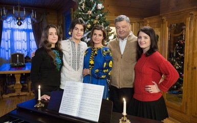 Помолимся за Воинов: появилось видео рождественского поздравления от Порошенко