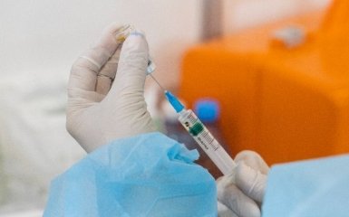 В Украине объявили новый этап вакцинации — предварительная запись через Дію отменена