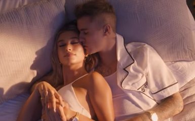 Трогательная история любви: Джастин Бибер с женой снялись в романтичном клипе