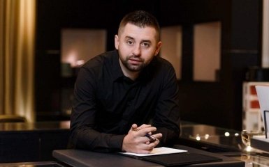 Интимное дело: Арахамия наконец прокомментировал скандал в партии Зеленского