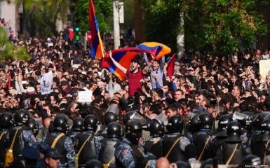 Протесты в Армении: в Ереване почти полностью прекращено движение