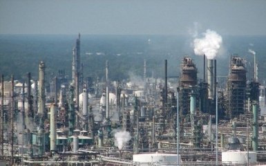 Нефтегазовая компания ExxonMobil замораживает многомиллиардный проект в РФ
