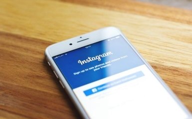Instagram та Facebook блокуватимуть за провокативні смайлики: що потрібно знати