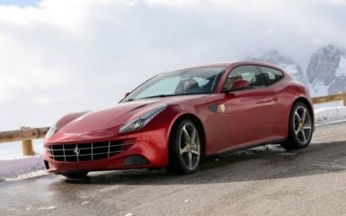 Оновлений Ferrari FF покажуть в березні на Женевському автосалоні
