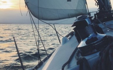 В Черном море затонуло судно с украинцами на борту: первые данные о погибших