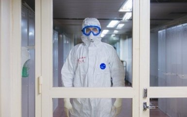 Число больных коронавирусом в Украине 14 октября достигло угрожающей отметки
