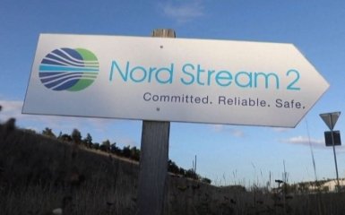 В партии Меркель предложили мораторий на Северный поток-2