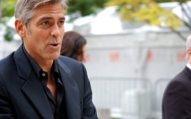 Джордж Клуни попал в ДТП: опубликовано шокирующее видео