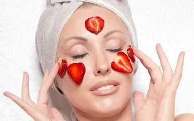 Чем побаловать кожу летом: восемь очень эффективных ягодных масок