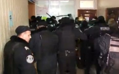 В Одесі на суді у справі 2 травня спалахнула бійка з поліцією: з'явилося відео