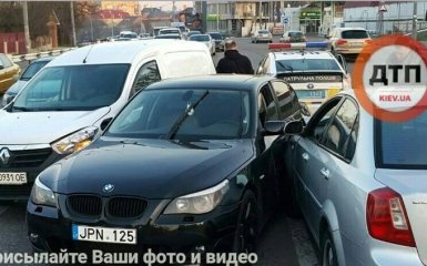 Водитель без прав устроил резонансное ДТП в Киеве: появились фото