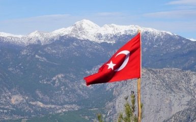 Порушення карантину - які жорсткі штрафи ввели у Туреччині