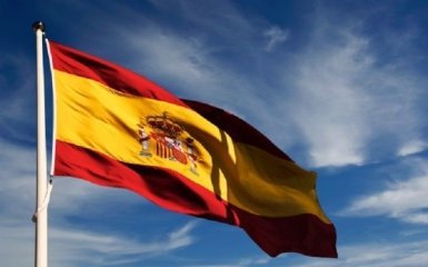 Збройна компанія та військова база Іспанії отримали конверти з вибухівками після вибуху в посольстві України