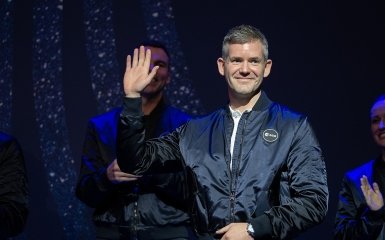 Джон Макфол