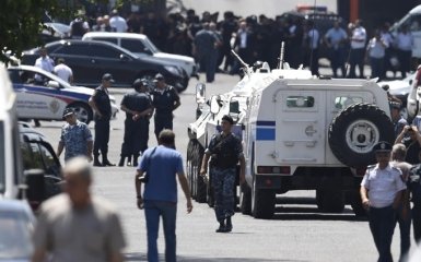 Історія із захопленням поліції в Єревані отримала трагічне продовження