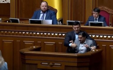 Арахамия высказался о нападении Тищенко на Лероса в Раде: надо наказать обоих