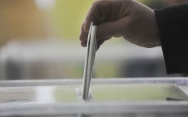 Вибори на Донбасі: у Порошенка озвучили "залізні" умови