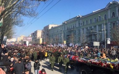 Боевики ДНР назвали огромное число "скорбящих" по Гиви: появились новые фото и видео