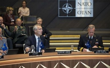 НАТО анонсировало передачу Украине тяжелого вооружения