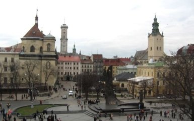 Коронавирус COVID-19 добрался до Львова - что известно