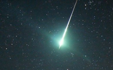 Над російським Сочі вибухнув яскравий метеорит: з'явилося відео