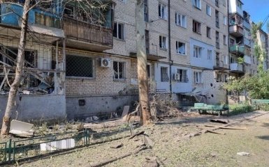 Окупанти з артилерії обстрілюють житлові квартали Миколаєва