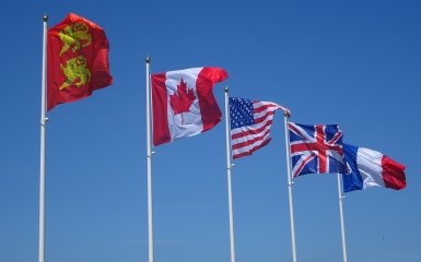 Флаги западных государств