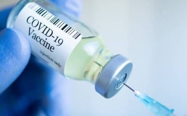 Україна отримає два види вакцин проти коронавіруса. Їх відвантаження вже почалося в Індії