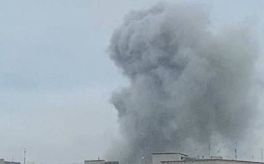 В Херсоне раздались взрывы. Армия РФ приказала жителям покинуть город