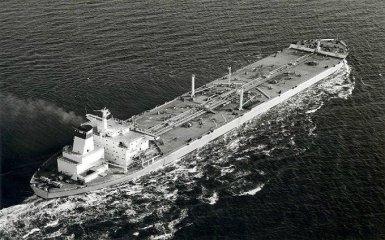 В обхід санкцій з Росії до КНДР відправилися 8 танкерів з паливом - Reuters