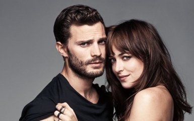 Продолжение "50 оттенков серого": в сеть попали "свадебные" фото главных героев