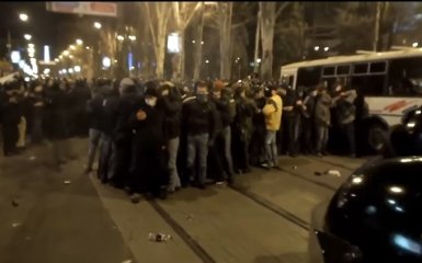 Ультрас пригадав, як українські активісти витісняли "ватників" з Донецька