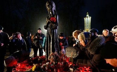 Мы помним. Мы сильные: Украина и мир чествуют память миллионов жертв Голодомора 1932-33 годов