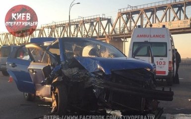 В Киеве уснувший таксист устроил смертельное ДТП: появились фото