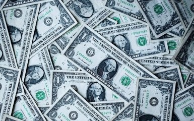 Експерти Oxford Economics спрогнозували курс долара на 3 роки