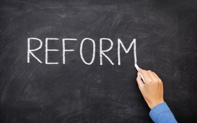 Екс-глава МЗС Швеції відзначив успіхи України у реформах