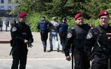 У "замінованій" Одесі затримали чоловіка і знайшли гранати: з'явилися фото